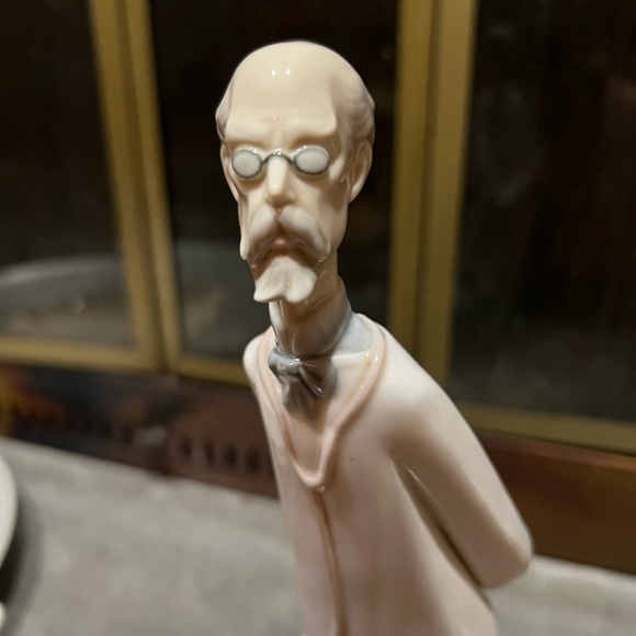 Doctor Lladro - Picture 3 of 5